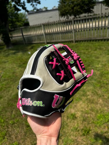 Glove Of The Month Wilson A2K