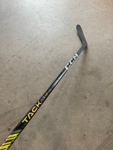 Used Senior CCM Left Hand 85 Flex P28 Pro Stock Super Tacks AS-VI Pro Hockey Stick