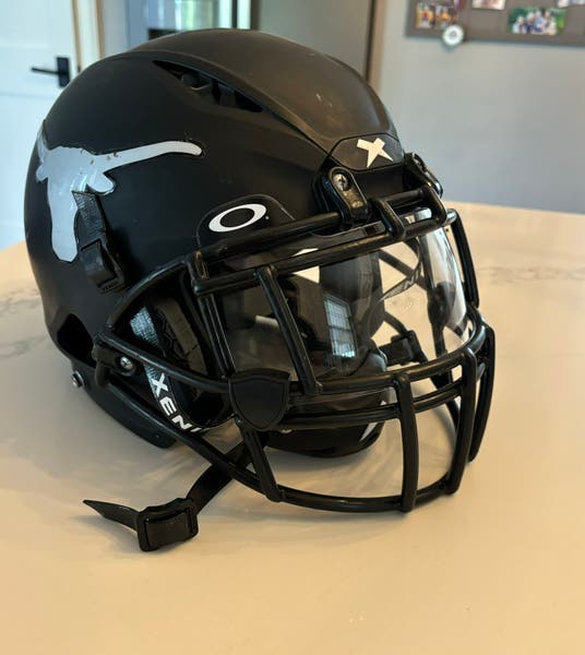 Zenith shadow XR youth M football helmet | SidelineSwap