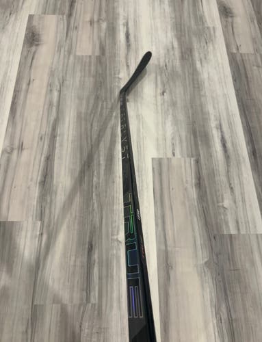 True Catalyst 9X Right Hand Hockey Stick