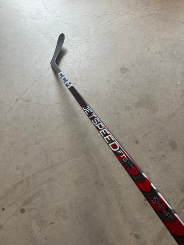 NHL New Senior CCM Right Handed P28 Pro Stock JetSpeed FT5 Pro Hockey Stick