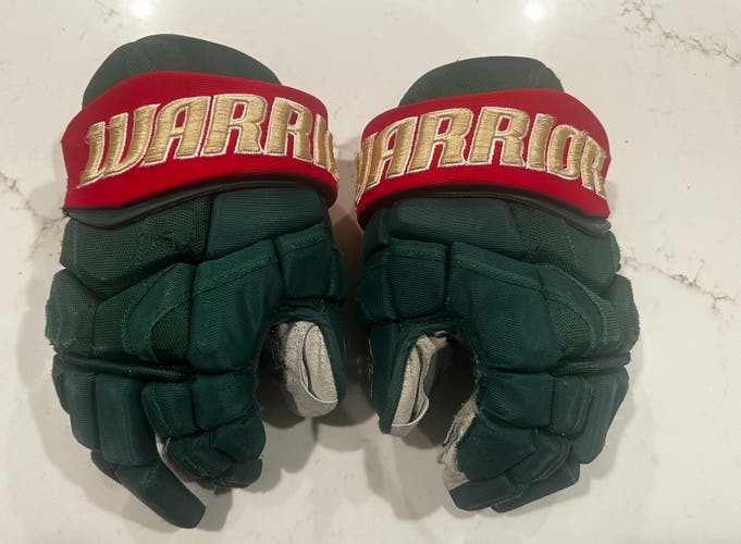 Warrior Covert QRE Pro Stock 14” Hockey Gloves Minnesota Wild