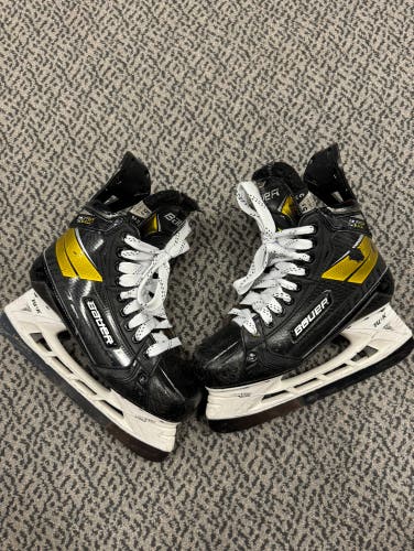 Used Bauer Ultra Sonic Size 5.5 Fit 3 skates