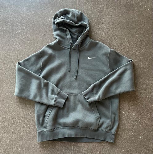 Used Nike Men’s Size Large Hoodie (Check Description)