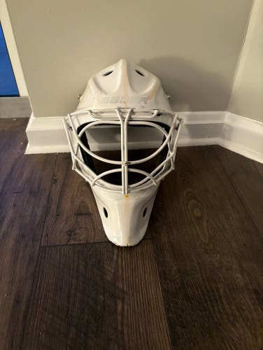 Used Bauer  NME VTX Goalie Mask Size Medium