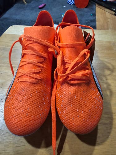 Orange New Size 5.0 (Women's 6.0) Women's Puma Ultra Cleats