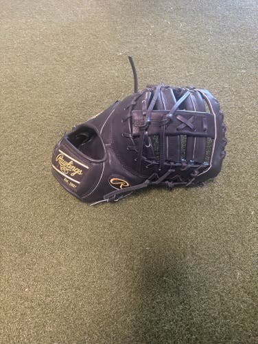 Rawlings Heart of the Hide Baseball Glove