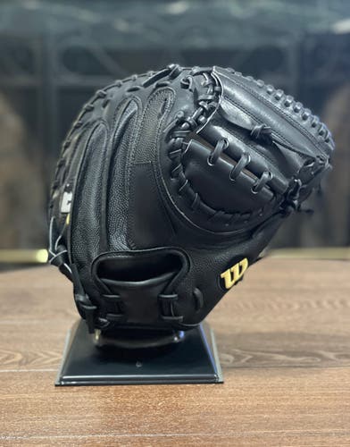 Wilson A2000 M2 33.5” Catchers Mitt All Black and Yellow Made In Japan