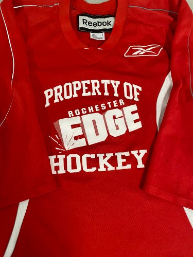 Rochester Edge mens small practice jersey
