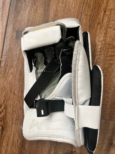 CCM JR Goalie Blocker