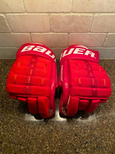 Vintage Red Bauer Supreme Hockey Gloves Armourfoam2