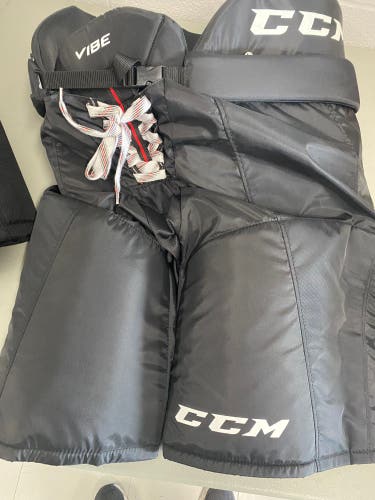 NEW CCM Vibe senior men’s LARGE hockey pants