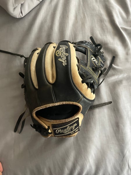 Rawlings Baseball Glove