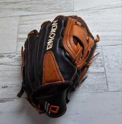 Like New Nokona Alpha Right Hand Throw S-1200 Softball Glove 12"