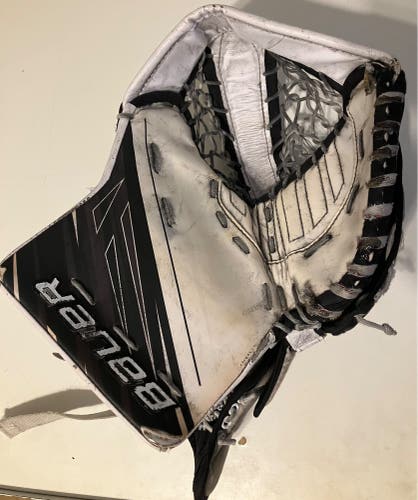 Bauer Goalie Glove