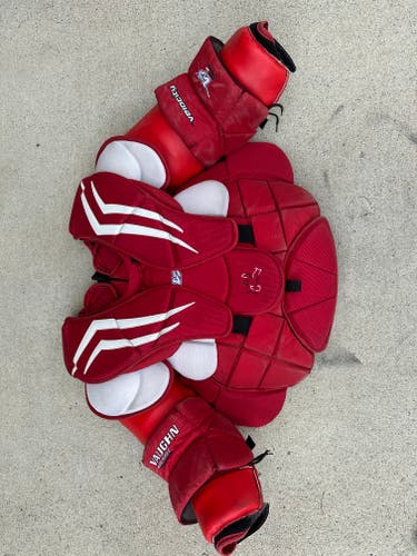 Used Large Vaughn Velocity V7 Goalie Chest Protector Pro Stock
