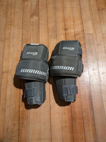 Barely Used Warrior r/g5 kneepads