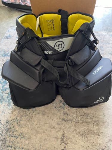 Medium Sr Warrior Ritual X3E Hockey Goalie Pants