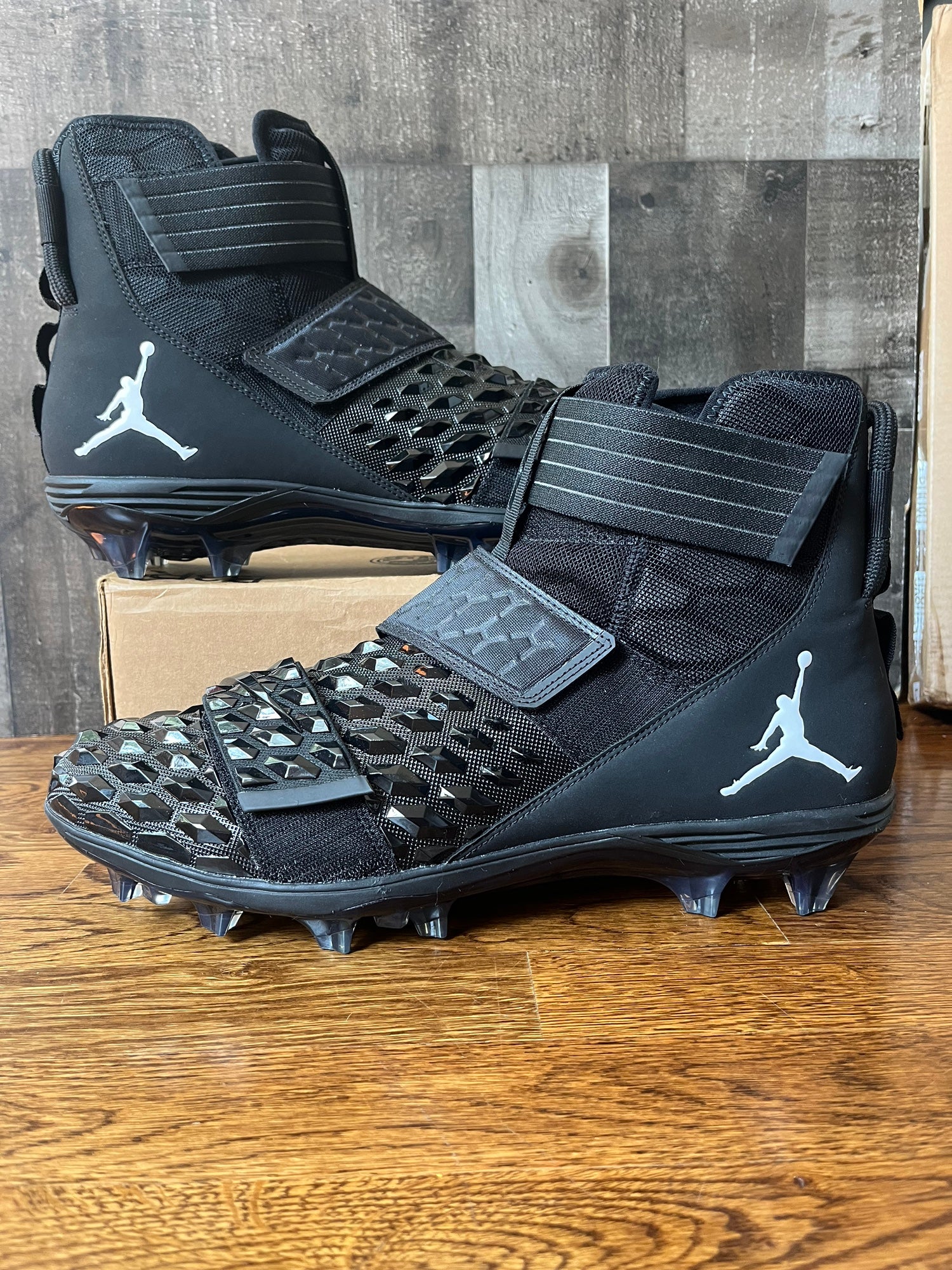 Nike Air Jordan Force Savage Elite 2 Black Football Cleat  display picture 2