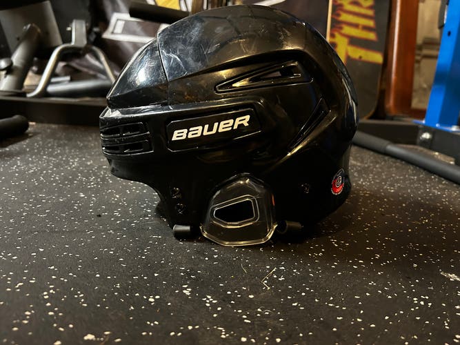 Bauer Re-Akt 75 helmet