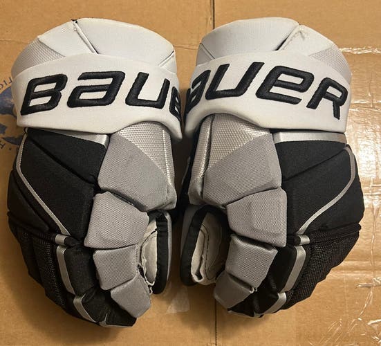 Silver White Black Bauer Vapor Hyperlite Gloves 13”