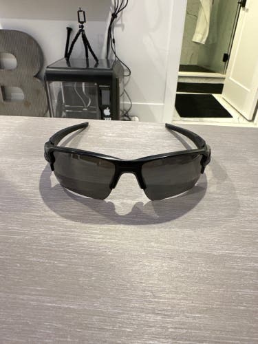New Unisex Oakley Flak 2.0 Sunglasses