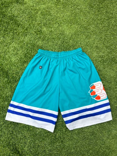 *BRAND NEW* Six Nations Chiefs Game Shorts (L)