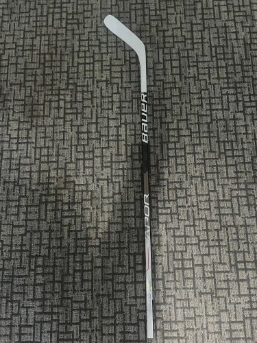 Senior Left Hand P88  Vapor Hyperlite Hockey Stick