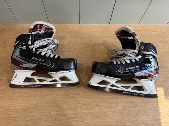 Used Senior Bauer Vapor 2X Pro Hockey Goalie Skates Regular Width 9