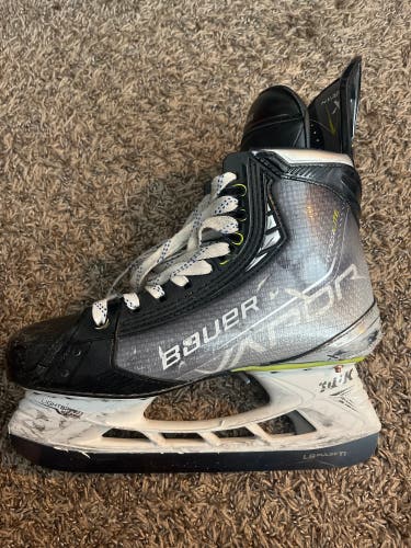 Used Custom Senior Bauer 7 Vapor Hyperlite Skates