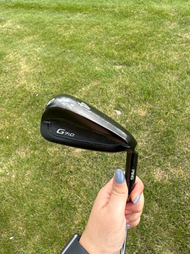 Used 4 iron Right Handed g710