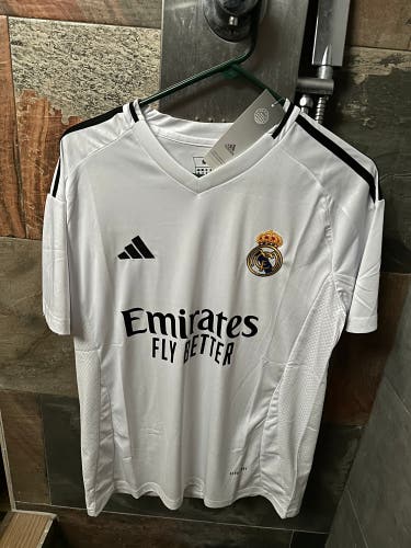 Real Madrid Home Jersey Soccer Futbol 2025