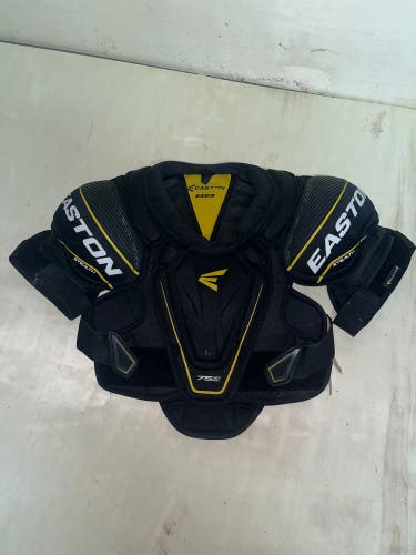 Hockey Shoulder Pads