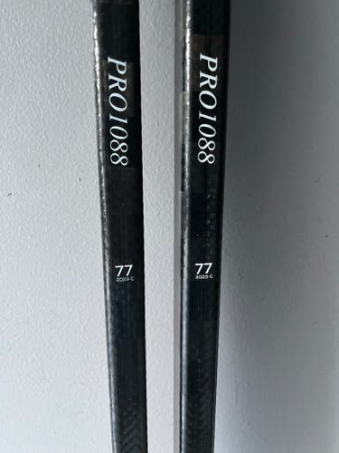 2 pack New left hand Patrick Kane pro curve