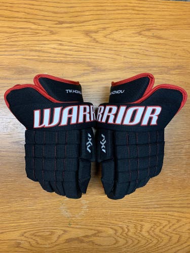 Warrior Franchise AX1 Pro Stock Hockey Gloves 14N Blackhawks