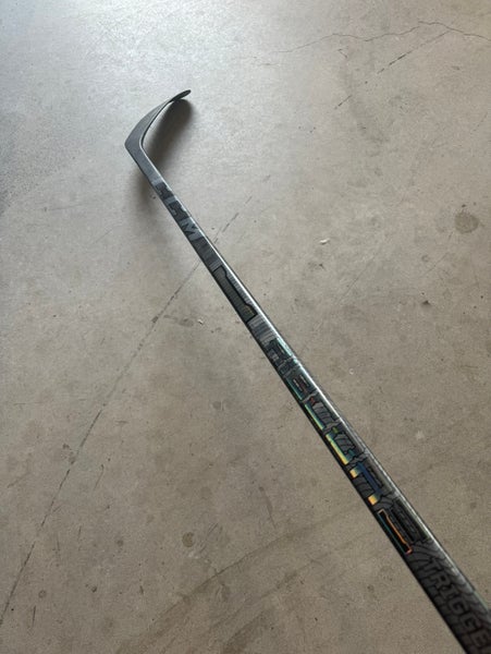 New Senior CCM Left Hand P28M 85 Flex Pro Stock RibCor Trigger 6 Pro Hockey Stick