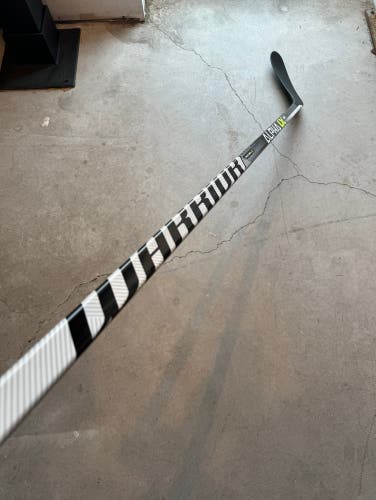 New Senior Warrior Left Hand W28 100 Flex Pro Stock Alpha LX Pro Hockey Stick