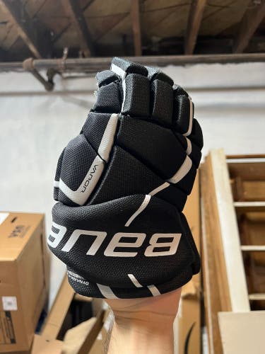 Bauer vapor X20 gloves 13”