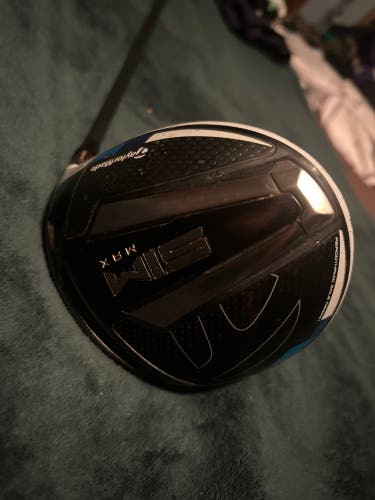 Used Men's TaylorMade Right Handed Extra Stiff Flex 10.5 Loft SIM Max Driver