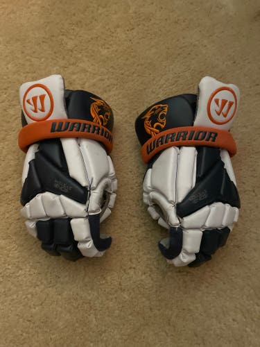 Used Kids Warrior Evo Lacrosse Gloves