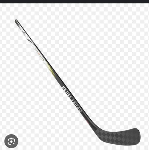 New Senior Bauer Right Handed P28 Vapor Hyperlite 2 Hockey Stick
