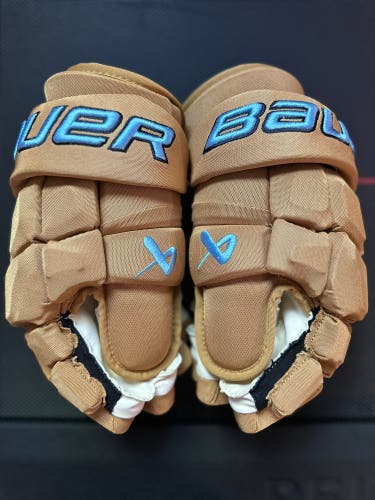 Bauer Mach Jets RCAF Gloves