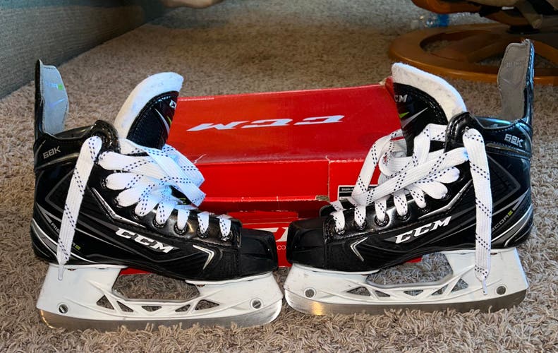 CCM 68K Ribcor Junior Hockey Skatesl