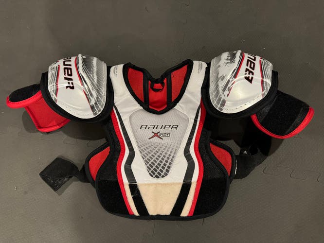 Used Small Bauer vapor x20 Shoulder Pads