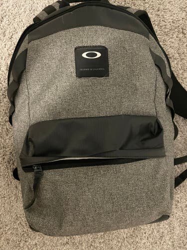 Oakley Travel Bag