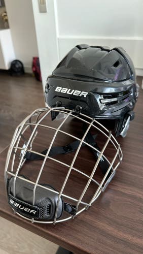 Bauer Re-Akt Helmet with Cage (Black, Medium)