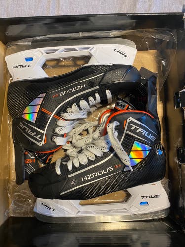 New Senior True Wide Width  Pro Stock 9 HZRDUS 9X Hockey Skates