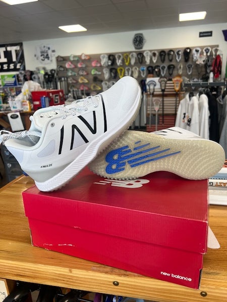 White New Size 10 (Women's 11) Adult Men's New Balance Low Top Turf Cleats