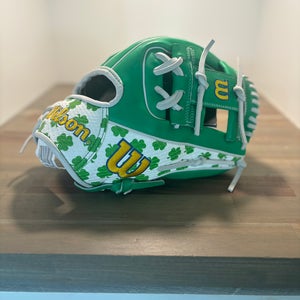 New  Shamrock  A2000 Baseball Glove