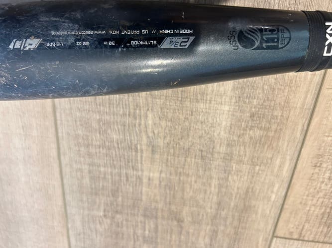 Used  Easton USSSA Certified Composite 20 oz 30" Mako Beast Bat